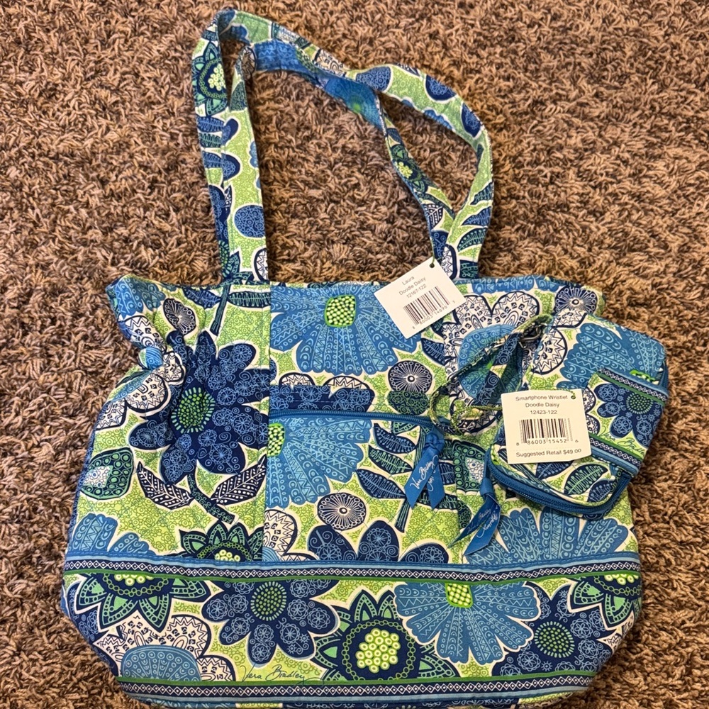 Vera Bradley Doodle Daisy tote and wristlet